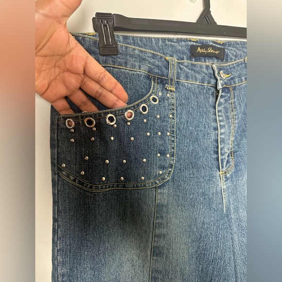 Ashley Stewart High Rise Wide Leg Cropped Embellished Jeans Size 14 - Picture 3 of 9